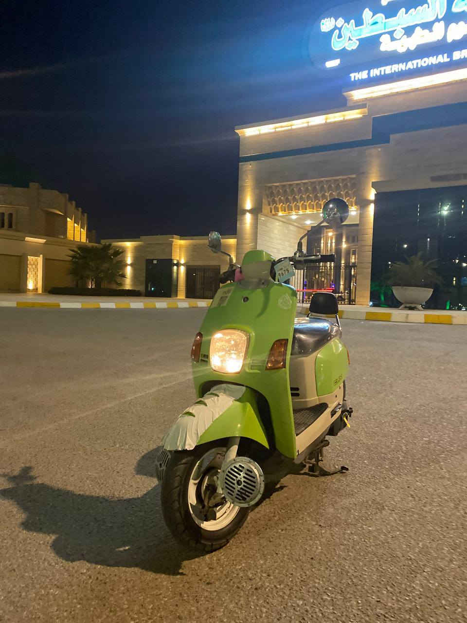 دراجه البيع بوليس تفاحي داخل كريمي كله بلادي وصل موجود ما مفتوحه دراجه بلاديه تجي و تفحص و تشوف نضيفه دراجه 

السعر خاص 
***********
كربلاء الحر
