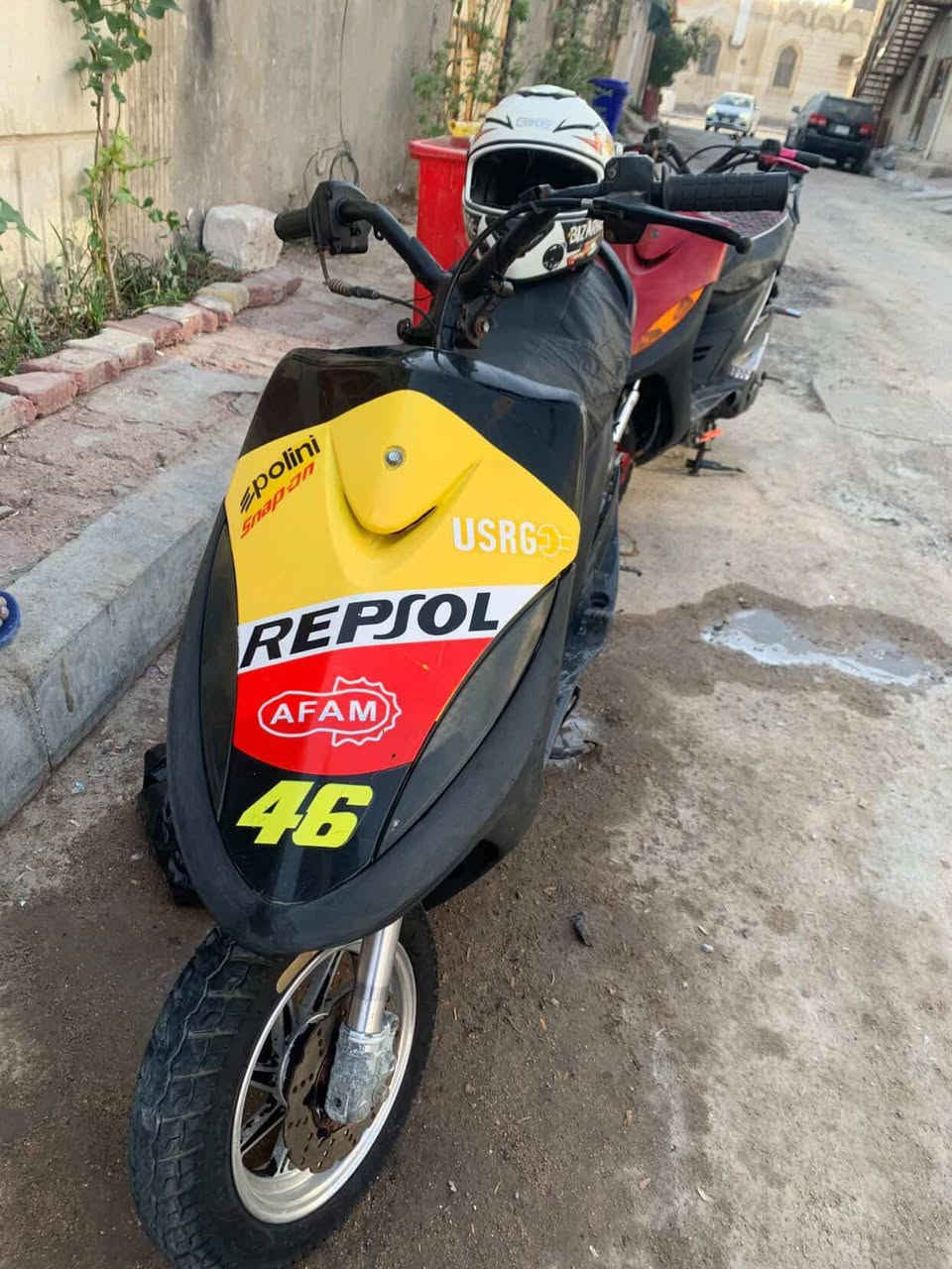 سلام عليكم دراجة للبيع ماكس عدله دراجه خير من الله شلعه ومعدل بوشه بلاديه سلفها 55 مكان بصره حكيميه 
سعر 500 وبيها مجال قليل 
***********
