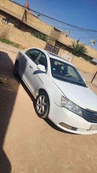 جيلي ام كراند موديل 2013  C7 
السياره كير محرك كورلا جاهزه من كلشي 
تدفئه تبريد كهربائيات شاشه كامره حساسات
رقم الماني ذي قار مشروع وطني السعر 53 وبي مجال حك الجيه
مكان السياره وراعيها بالكوت /واسط ***********
