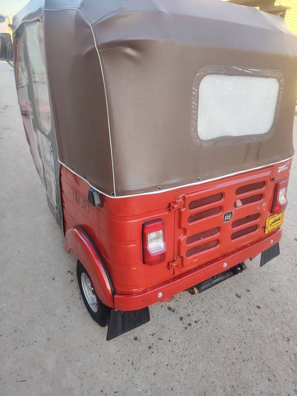 سلام عليكم تكتك للبيع موديل 2018 شهر 6اوراق كامله اصليه المصطفى تكتك جاهزه مال عيشه مكاني بغداد الكماليه سعر سعر 3850 هاتف ***********
