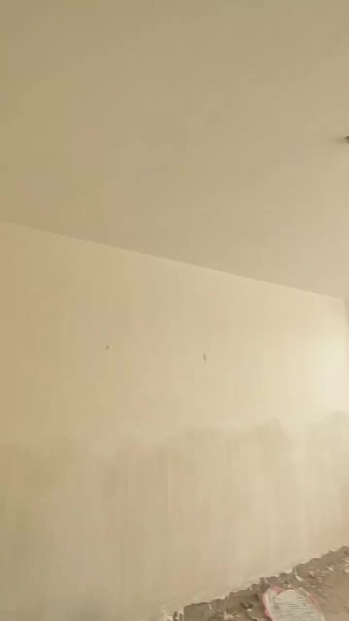 سلام عليكم خلفه جص وبورك متفرغ شعندك دزلي عل واتساب مكاني بغداد+***********.ابسعار مناسبه سعر المتر 6 مع التشميع 7. وقطعي
