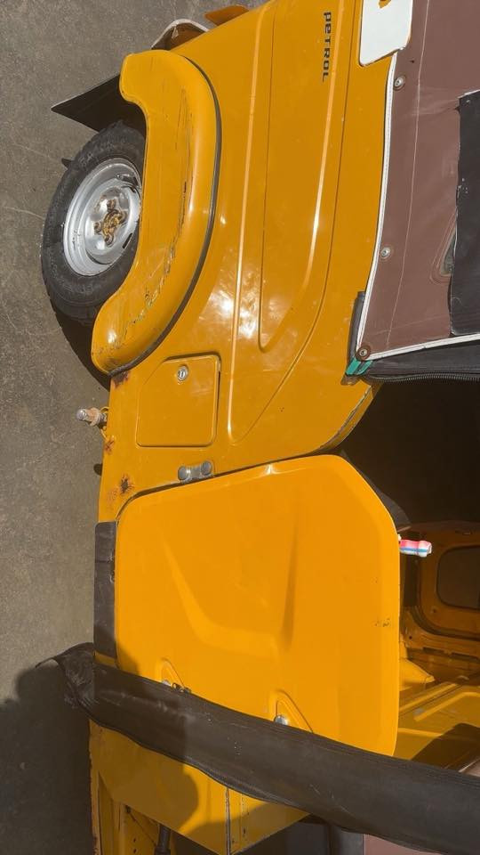 تكتك 21                         مثل.  

 ما موضح بلصوره اوراق المصطفى التكتك 
 خير من الله ماناقصه شي    بوجهك كبل الشارع 
السعر خلص اوتصال 
***********
