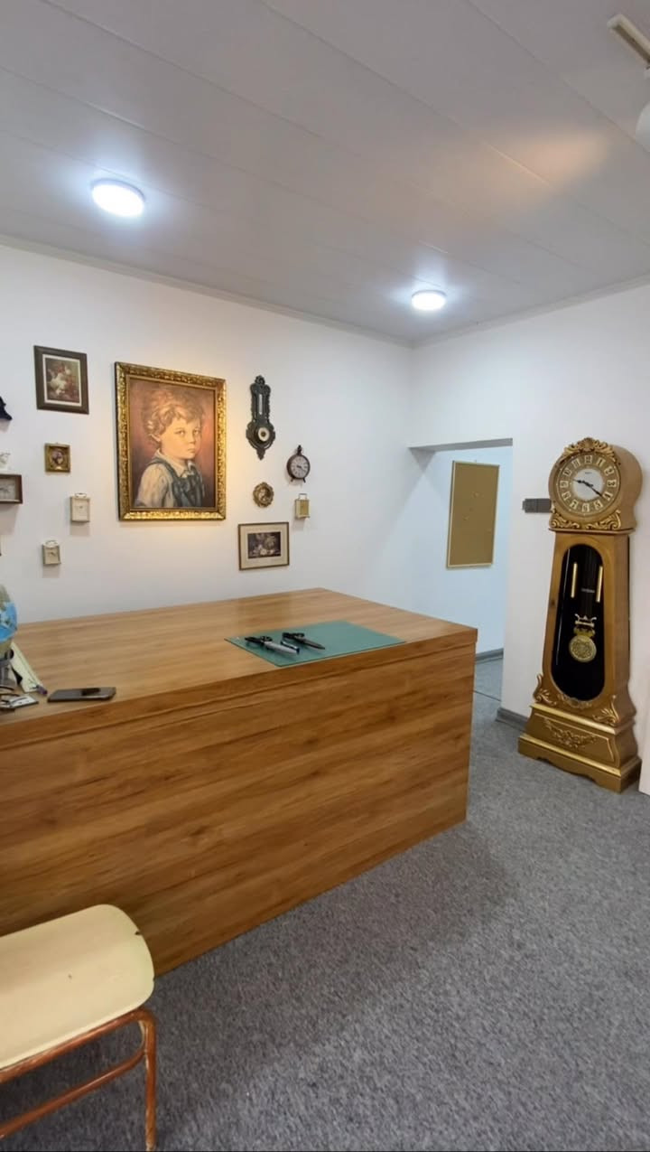 بيت الايجار او البيع كامل مع المحتويات(تطلوعه)معمل خياطه متكامل تحب تاجره اذا كنت صاحب معمل خياطه او يصلح
(سكن-شركه-اي مشروع ثاني) اذا بيع ايجاره كلش مناسب العنوان حي الموضفين شارع المكاتب
***********
