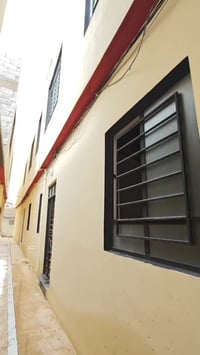 محله عزيزه شار فاروق • ٣ غرف • واقع حال