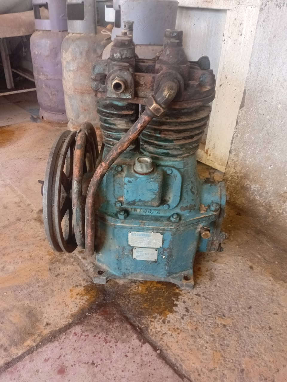 تاروسه اصلي شد على بطل ٥٠٠ لتر على فحص مكان بغداد ***********واتساب
