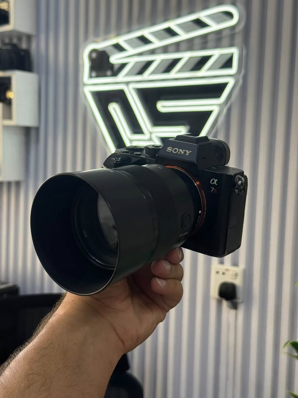 #daste_dw_مستعمل
——————————
#Sony a7r III lens sony 85mm f1.8
Clean 85%
Shutter 122k
مليون و 750


**إذا كنت صاحب هذا الإعلان وتريد حذفه لأي سبب، رجاءا أرسل رسالة إلى الدعم الفني**