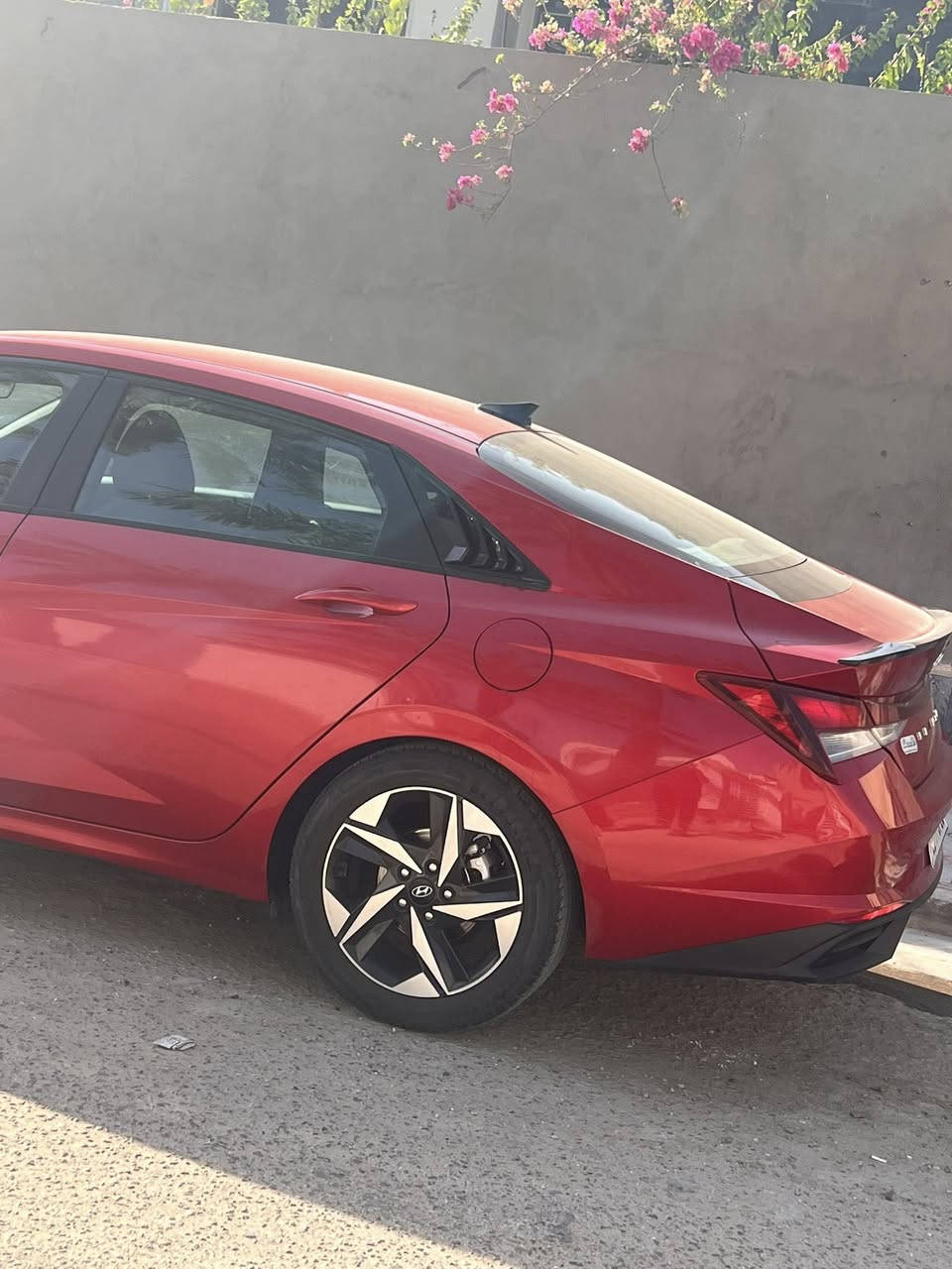 من رخصت الادمن النترة 21ماشية 64محرك دوش2000بدون ايرباك مواصفات عادي سيارة جديدة بدون نقص السعر 140وبي مجال المكان شارع فلسطين
