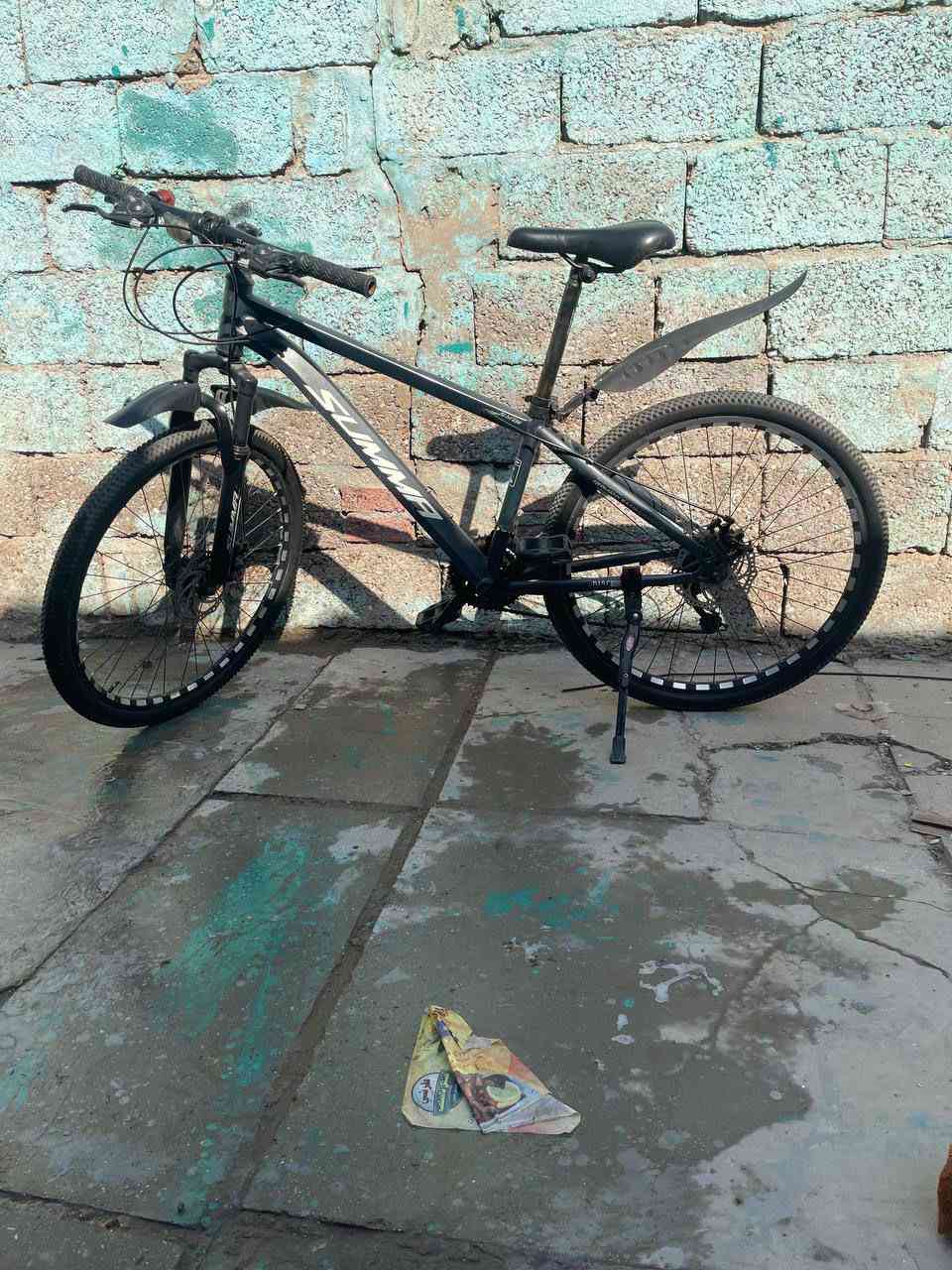 بايسكل رياضي نضيف كلش ما مستخدم هواي سعر ٩٠ الف مكاني بغداد مدينة الصدر
***********
