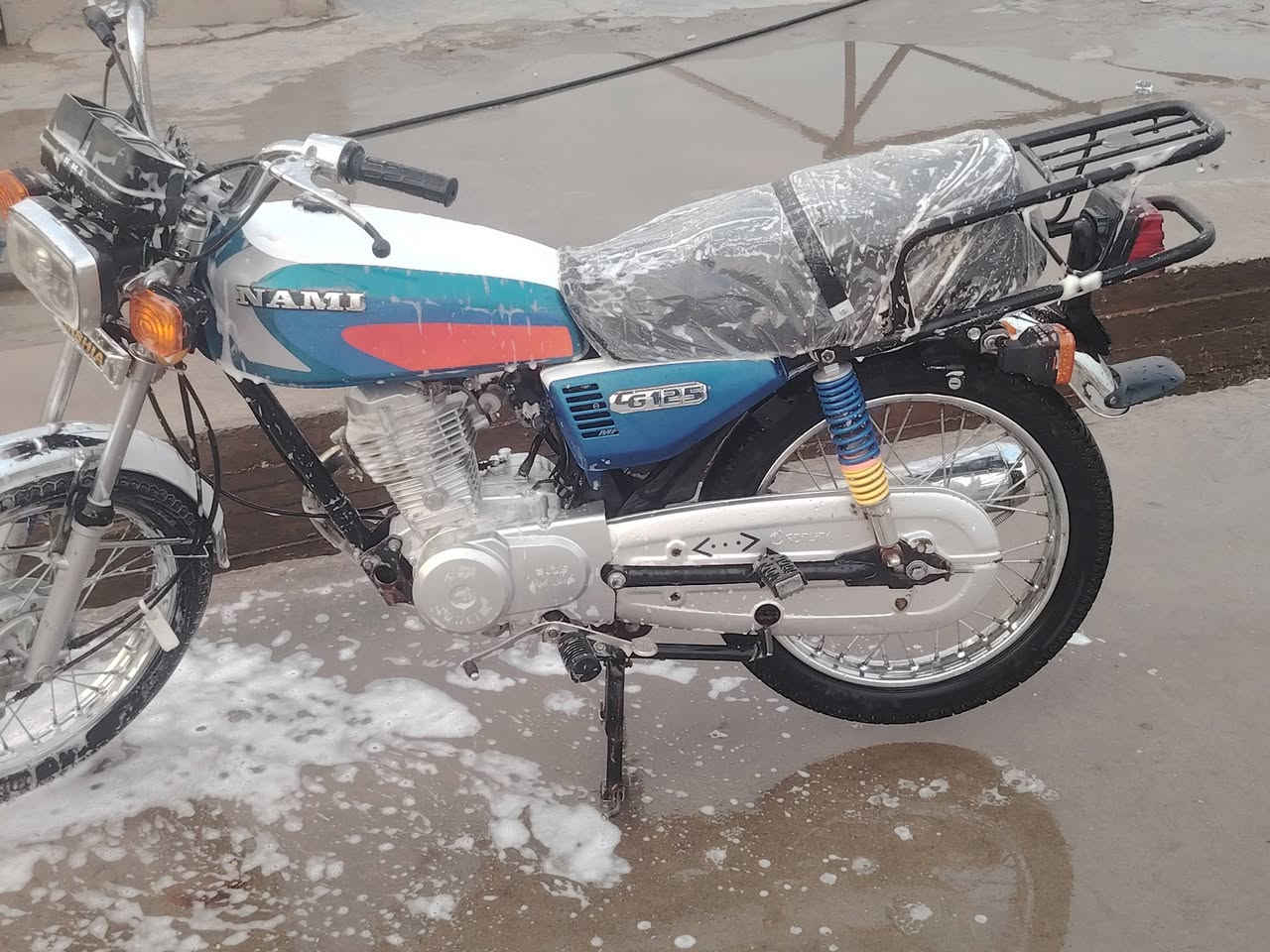 السلام عليكم دراجة نامة اوراق 2025السعر 650الف 
***********
