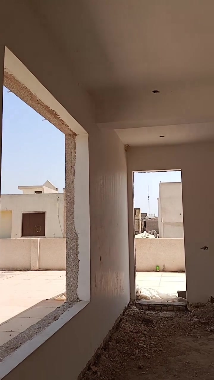 : منزل في البو عيثه مجمع الحليم شارع 14 قيد الانشاء يتكون من طابق واحد وبيتونه كبيره يحتوي على باب صاله وباب مطبخ بارد وغرفتين نوم كبير وحمامين ومطبخ حار باقي للتكمله واجهه مع كاشي مع شبابيك و ابواب والمصابيح والصحيات رجاء فقط الي عده إمكانية شراء يتصل مساحته 200 واجهه 12ونص نزال 16 مبني 190  متر سعره 210 وبي مجال بسيط


**إذا كنت صاحب هذا الإعلان وتريد حذفه لأي سبب، رجاءا أرسل رسالة إلى الدعم الفني**