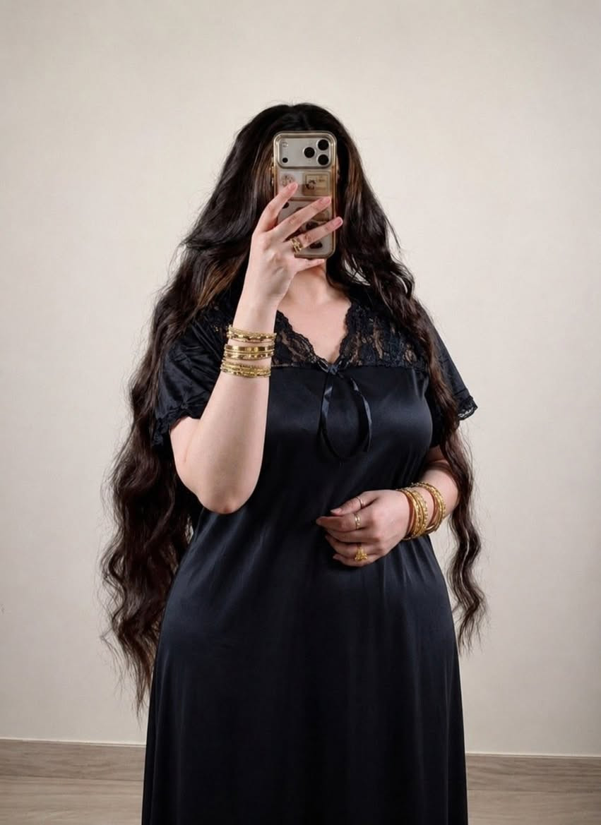 دشداشة بسواد فاحم ملكي 🖤🖤

تصميم ناعم ومرتب يبرز الأنوثة بذوق راقي 🖤
قماش خفيف ومريح بقصة انسيابية تجنن ❤️ 

القياسات / فري سايز تلبس من وزن 50 الى 80 كيلو ✔️
السعر ١١ آلاف 🔥🔥 
🚘يوجد خدمة توصيل لجميع محافظات العراق ٤ الاف🚘


**إذا كنت صاحب هذا الإعلان وتريد حذفه لأي سبب، رجاءا أرسل رسالة إلى الدعم الفني**
