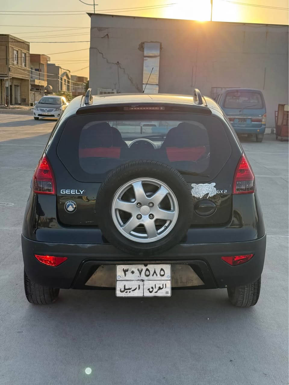 واتس ئاپی لەسەرە (***********)
 
GEELY PANDA 🐼 2013
حجم گەورە 

(گێڕ تۆماتیک )

نرخی 46 وەرەقە
 4 وەرەقە غرامەی لەسەرە دەیگەڕێنمەوە 

تەبریت و مەکینە و گێڕی بە شەرتە 

سەیارەکە سێ پارچەی  سبوخە 
دەعمی قورسی نیە 

چوار تایەی تازەی لەسەرە 

سەیارەکە زۆر جوانە و یەک دینار مەسروفی تێدا نیە هەموو گیانی بە شەرت فەحس 

سعری ٤٦ وەرەقە 

سەیارەکە لە هەولێرە
*********** Singapore
