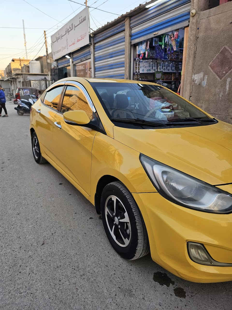 السلام عليكم اكسنت 2013 مكينه 1600 كلشي كدامك السياره والسونار مالتها 
مكاني بغداد الحبيبيه للتواصل واتساب فقط
***********
