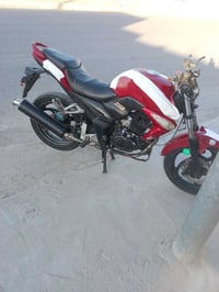 سايم بطح ٢٠٠ • موديل ١٩ • مكمرك