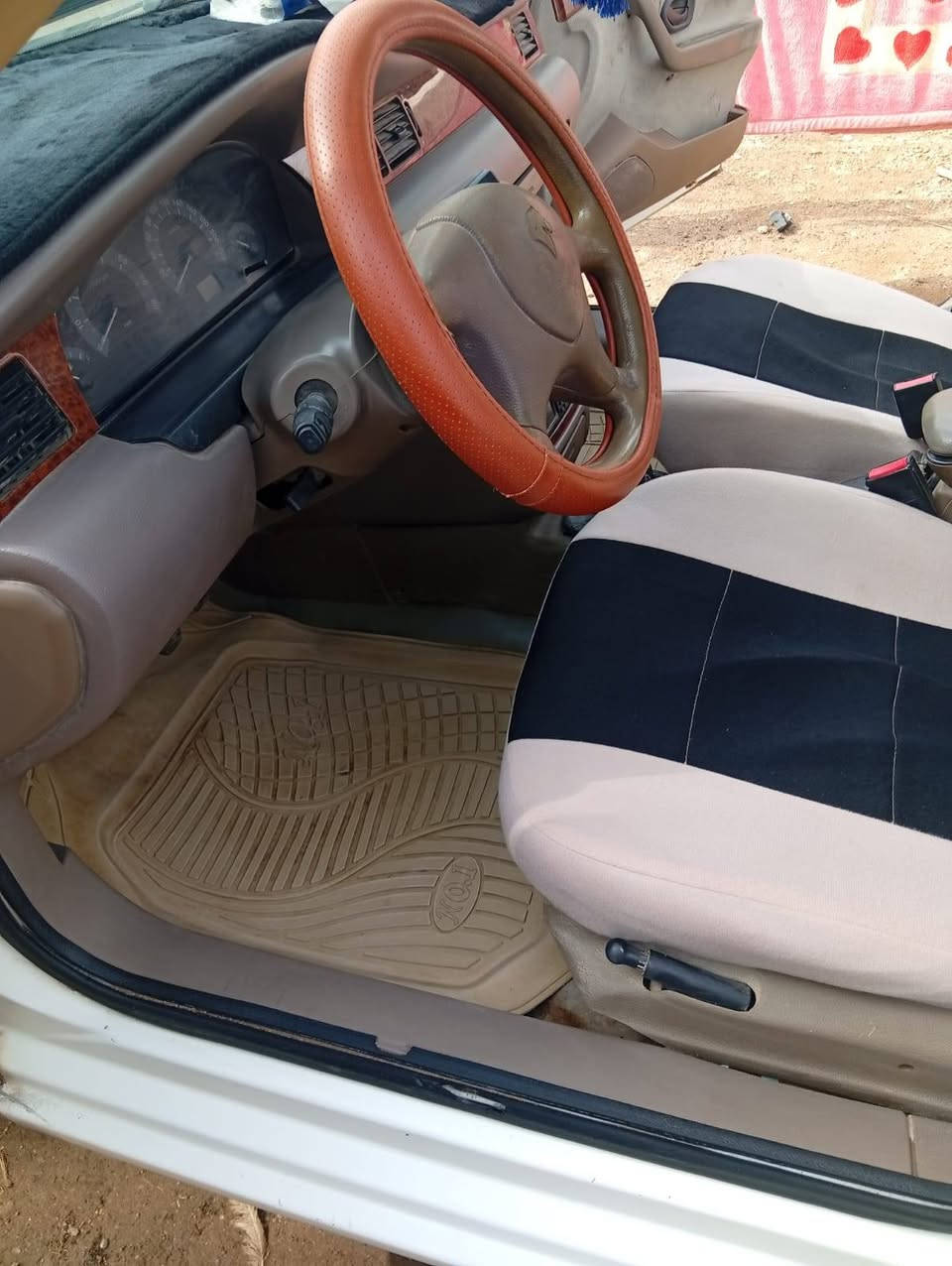 سمند 2012 باسمي السنوية 2028 ماشية 144الف محرك كير الاتصال ***********
