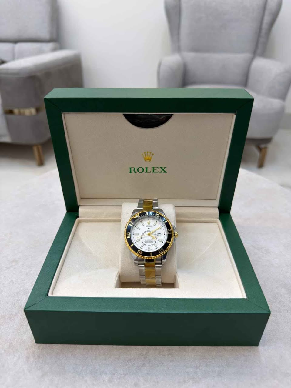 ساعة رولكس رجالية ضمان سنتين طلاء ثابت 
للحجز والاستفسار مراسلة الصفحة أو الرقم:
***********📞
***********📞 بغداد, العراق
