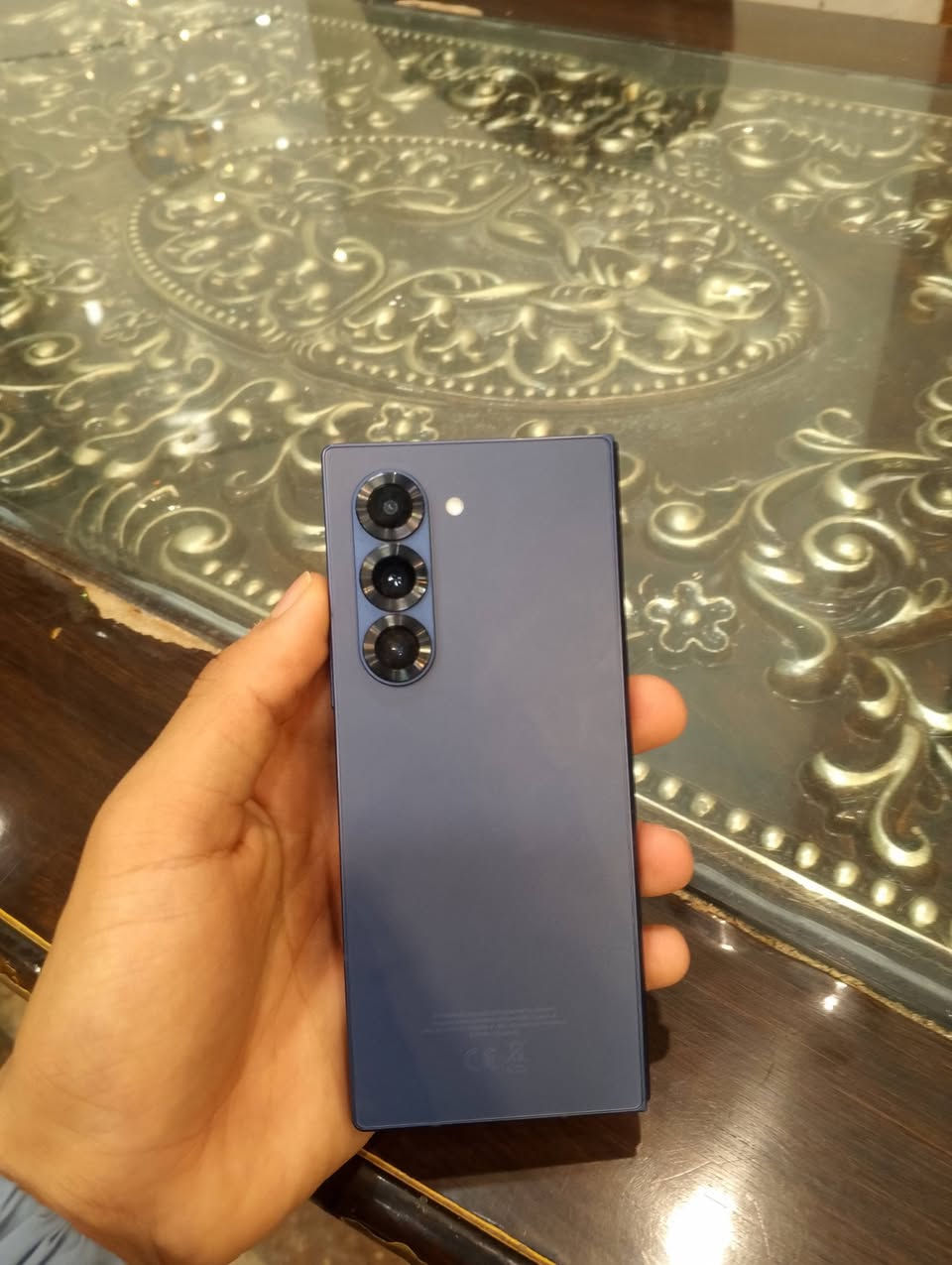 جهاز سامسونج جالاكسي Z فولد 6 .مع معدل تحديث 120 هرتز (داخلية 7.6 بوصة وخارجية 6.3 بوصة)، ومعالج Snapdragon 8 Gen 3، وكاميرا خلفية ثلاثية قوية (50MP+12MP+10MP)، وبطارية 4400mAh، مع دعم تقنيات الذكاء الاصطناعي المتقدمة مثل Galaxy AI، ومقاومة للماء IPX8،  

للاتصال على الرقم الموجود  ***********

المكان النجف الاشرف المناذره
