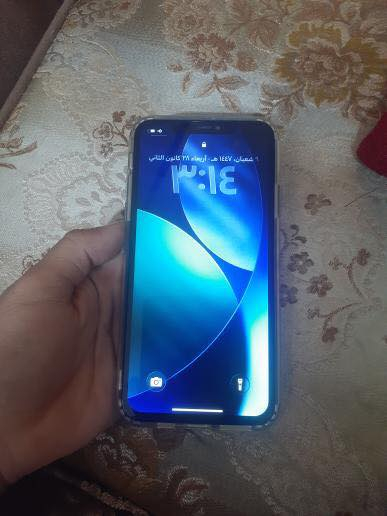 سلام عليكم 
11 برو ماكس كلشي شغال 
المراوس بدراجه راس براس 
***********
