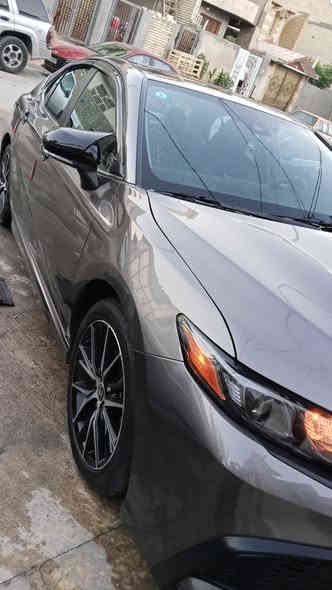 السلام وعليكم
⚫️تويوتا كامري 2022 SE 

⚫️محرك  2.500 / فور ويل

⚫️4 سلندر

⚫️رقم بغداد الجديد  /بأسمي

⚫️صور الحادث مرفق مع المنشور

مكفولة من كير ومحرك 

⚫️ماشية 54 ألف كيلو

⚫️كشن السايق كهربائي

⚫️كشنات جلد

⚫️ثلاث وضعيات للقيادة

SPORT/NORMAL/ECO

⚫️شاشة كار بلي

⚫️تحديد مسار

⚫️منافذ شحن سريع 

⚫️شفتات استيرن 

⚫️إشارات بالمري

⚫️السعر 215 ورقة وبيها مجال

⚫️لمعرفة تفاصيل اكثر تواصل معي على الماسنجر

رقم الهاتف(***********) متوفر على اوتساب مكاني بغداد حي القاهره
