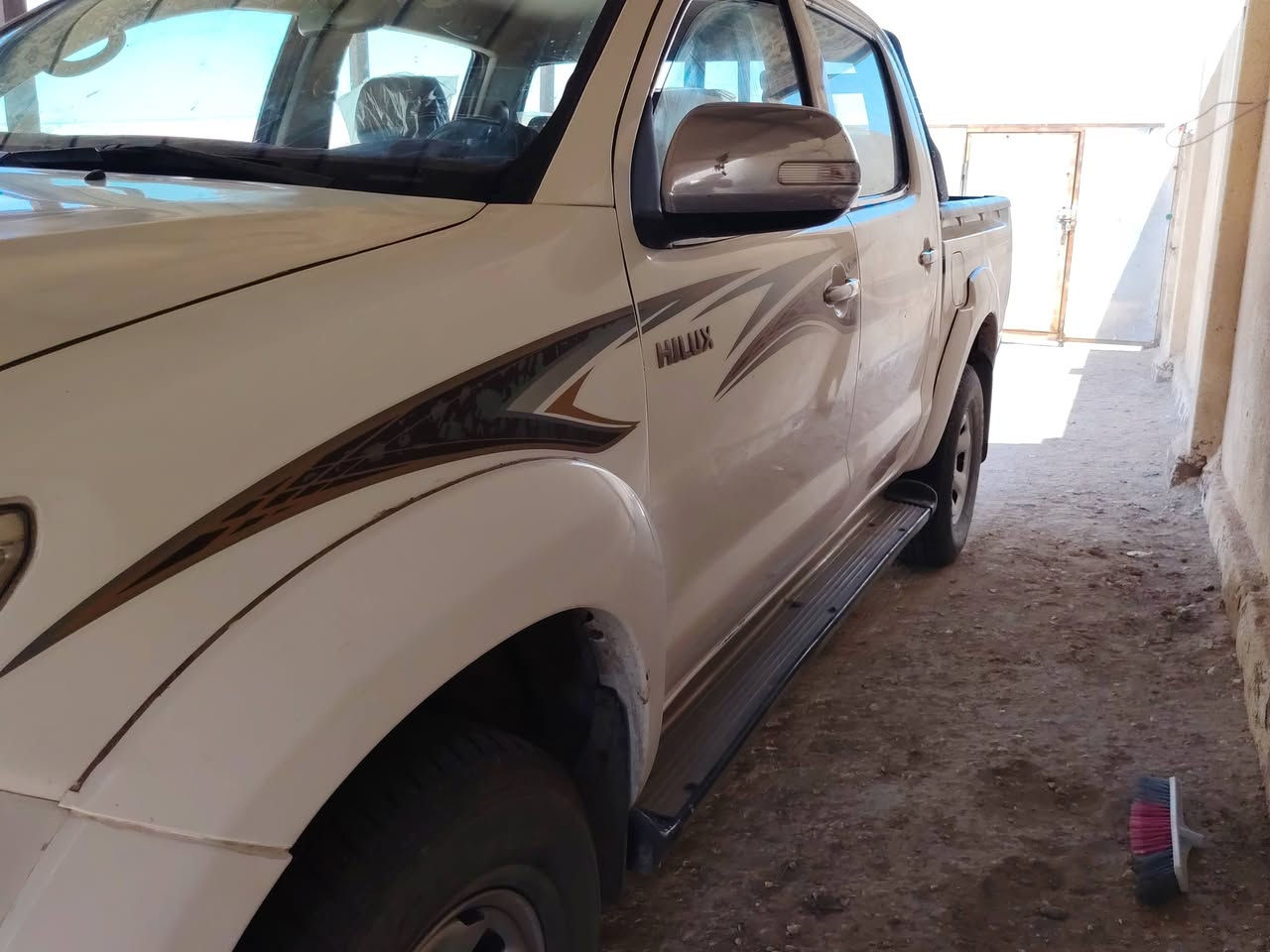 فورويل ١٣ كاز سعودي رقم شمالي سنويه جديده لل٢٩ دولي بيها مكانات صبق وتكمه مصبوقه تبريد حداديه فول سياره جاهزه *********** واتساب السعر ١٥٠وبي مجال ترهم مراوس
