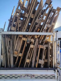 حطب • للبيع • مكاني مناذره