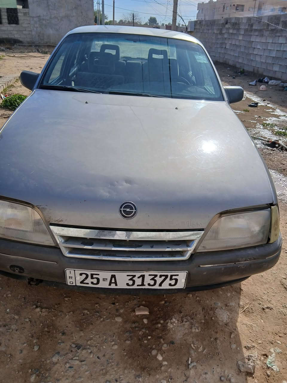 يوجد اوبل اوميكا محرك كير شاصي شرط حجم ٢٠  رقم مسطره سياره نظيفة ما متعوبة سعرها ٢٩ اريد معارض باوبل فكترا حجم ١٦ او ١٨   ***********
