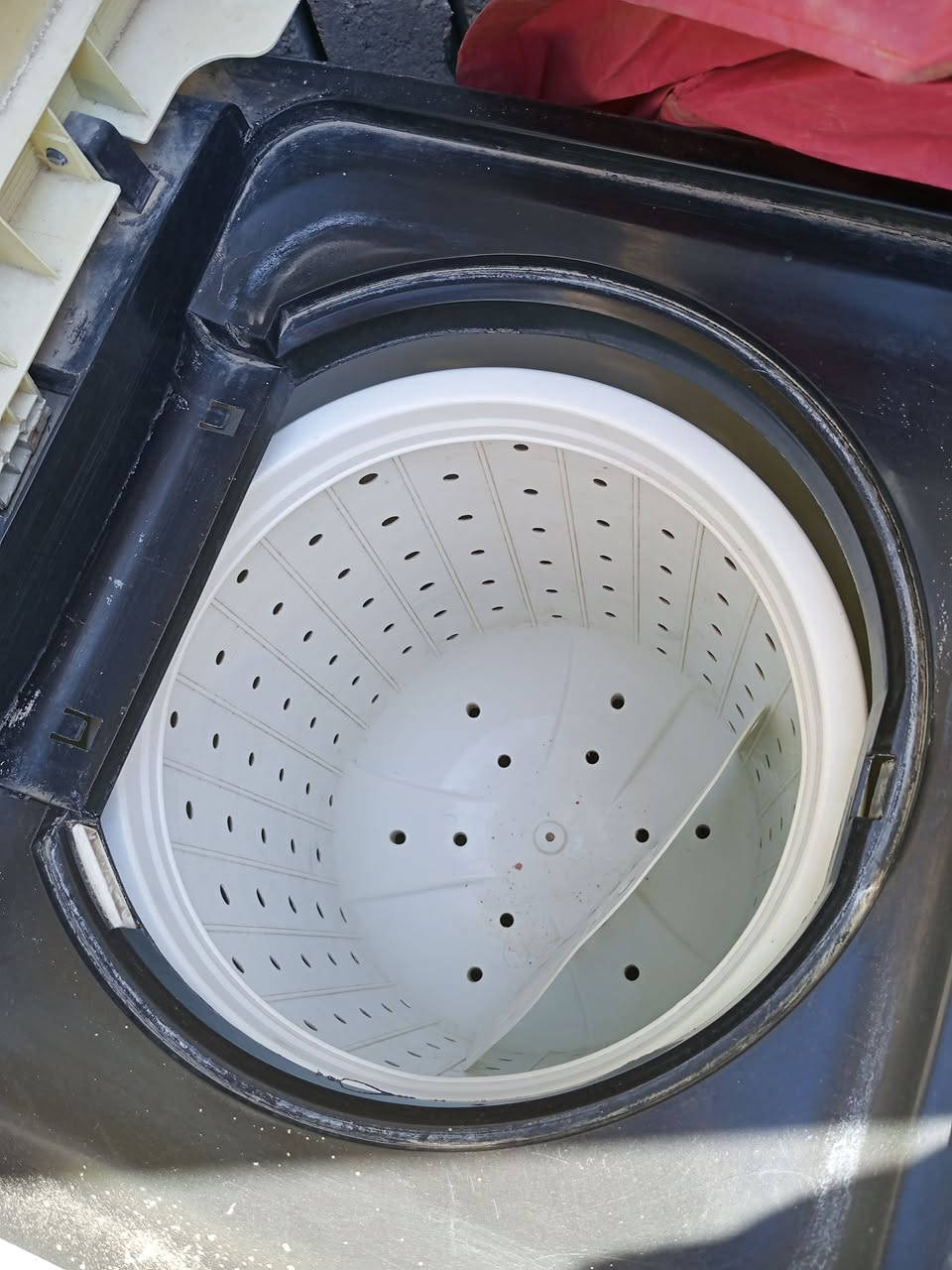 السلام عليكم ورحمة الله
غراض للبيع 

كاونتر 2 ونص والسنك 1 وربع بس بي البليته مخسوفه من الحمل السعر 175 وبي مجال

غساله كبيره تغسل بطانيات عل فحص السعر 100

اوفن شغال عل فحص السعر 25 وبي مجال 

ميز بلامزما مع طبلات تركي 2 السعر 65 وبي مجال

المكان الفلوجه حي المختار للاستفسار ***********
