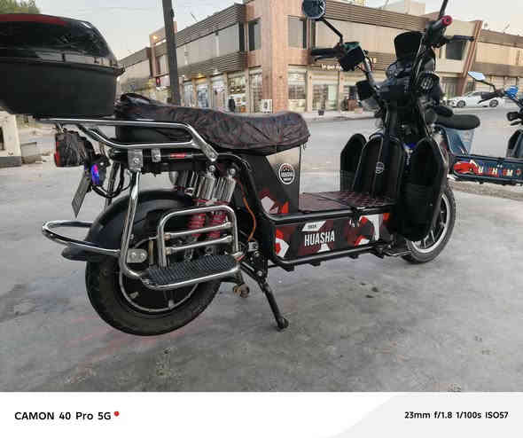 السلام عليكم
للبيع هيوشه موديل ٢٤ 
٦بطاريات 
بطاريات كله تقره ١٠ بس بيها ثنين شويه بيها نفخه السعر ب ٥٢٥ وبي مجال بسيط
***********
