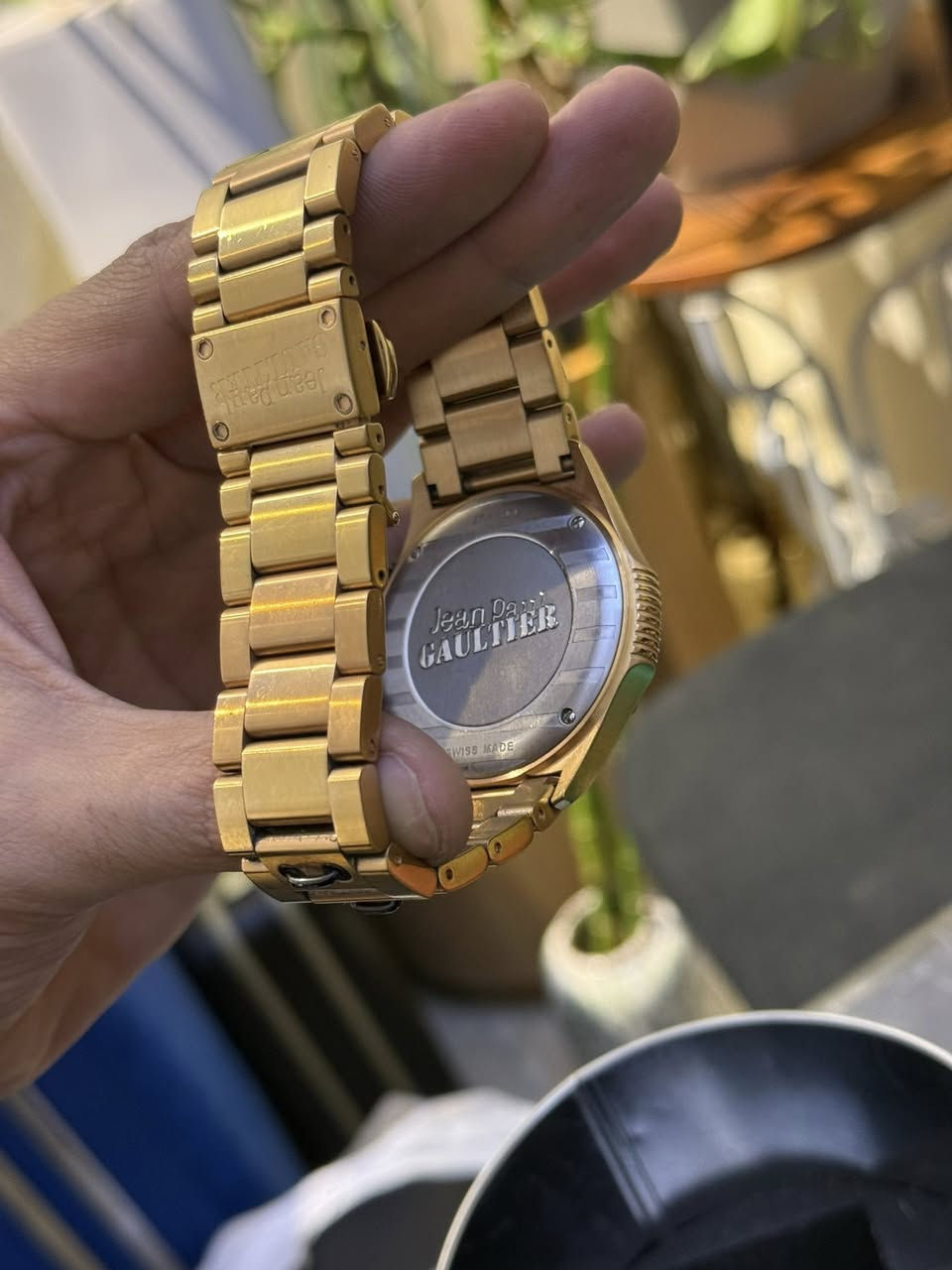 جان بول غوتييه Jean Paul Gaultier
صناعه سويسري
كرونوكراف
كوارتز
قطر 44 
مقاوم للماء 100 متر
سعر 300 دولار


**إذا كنت صاحب هذا الإعلان وتريد حذفه لأي سبب، رجاءا أرسل رسالة إلى الدعم الفني**