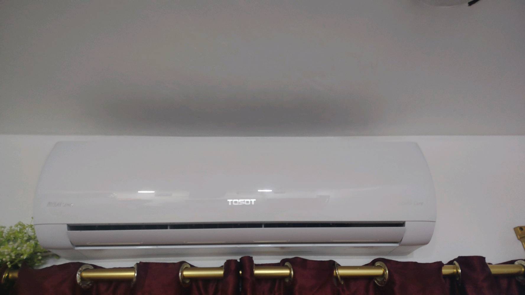 ٣ سبالت  TOSOT  ٢طن للبيع جديدات مستخدمهن بس شهر واحد 