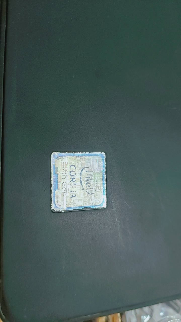 لابتوب دل سلم
حجم ١٦
جيل 7 حديث  
كور 3 شغال 
بس من يشتغل يطلعلي اعدادات وقت وبطارية ومالعرف شنو
 شغاله وشاحنتها جديدة 
. بدون هارد ورام  .. 
اريد اراوسه بهاردات m.2   لان عندي حاسبات بالبيت بدون هاردات m.2 ..


**إذا كنت صاحب هذا الإعلان وتريد حذفه لأي سبب، رجاءا أرسل رسالة إلى الدعم الفني**