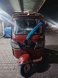 تكتك للبيع، موديل 2022/5  نظيفة من مكينه وكشر  السعر : 7500 بيه مجال ب...