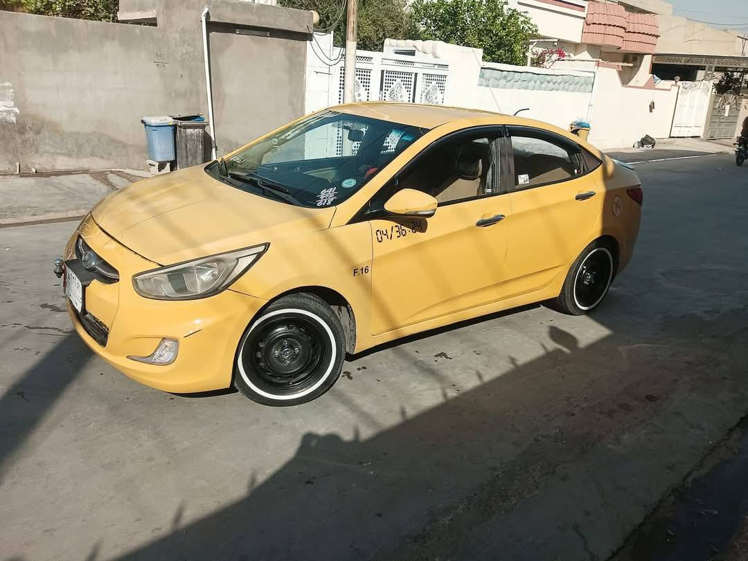 اكسنت 2015قطرتين ضرر بني معجون فقط باقي كوله جديد  شراي تصال***********وسعر88
