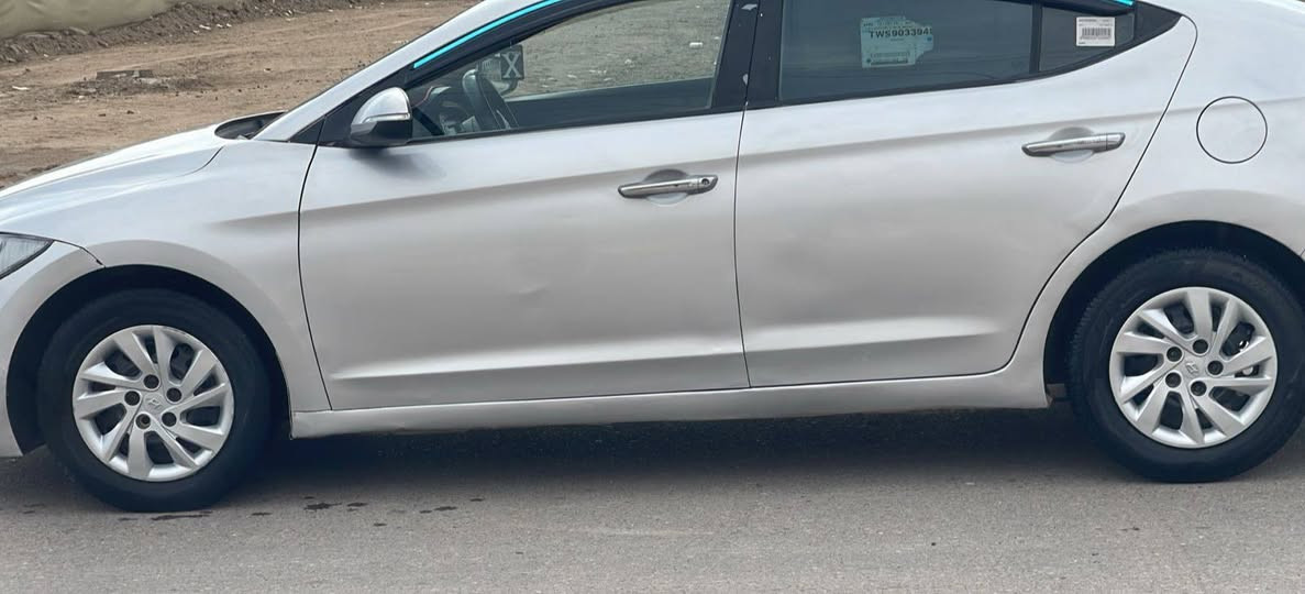 السلام عليكم
النترا موديل 2017 بيها تبديل الفخذه الاماميه السنويه  لل 28 صابغها جماليه السياره تحويل مكان السياره ناصريه مركز السعر 95 وبيها مجال للبيع والمراوس للإستفسار اتصل على الرقم ***********
