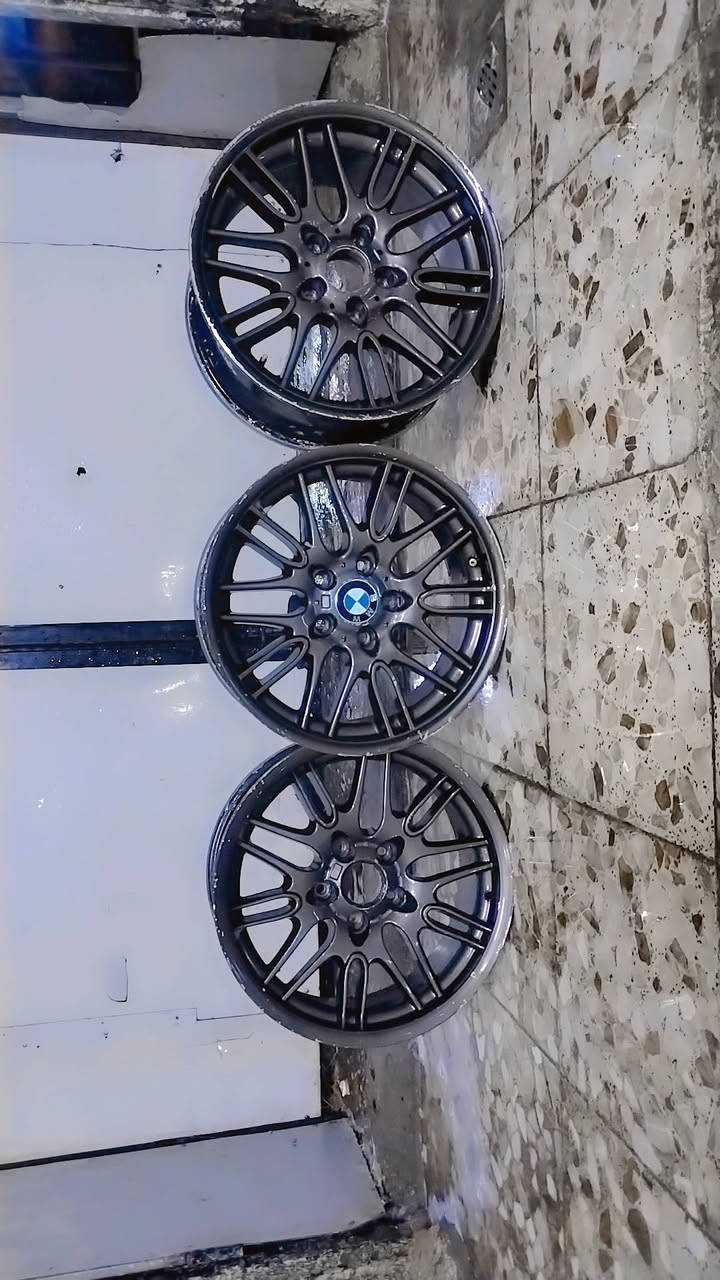 ويل رياضي m5 اصلي مختمات مو تجاريات للبيع اثنين مابيهن شي واحد معوج واحد مفطور *********** للاستفسار السعر 250 الف جنايت الصقر يعرفون هاذة الويل
