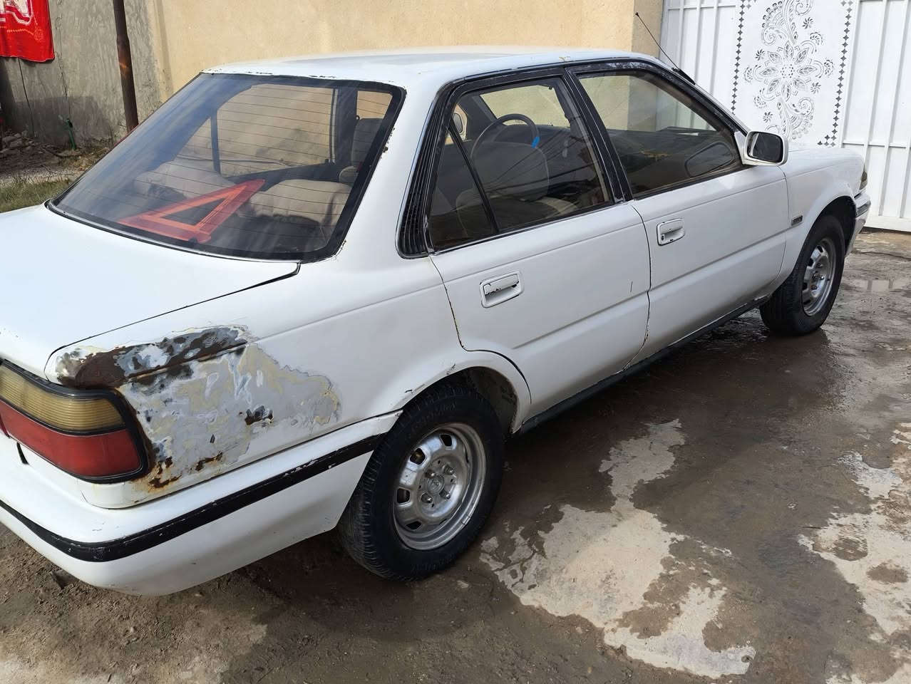 سلام عليكم كورلا موديل واحد وتسعين شطح سياره مصبوغه احزام سياره كير ومكينه خير من الله باتري جديد تارات زينه سياره جاهزه سعرهه  ثنين وثلاثين وبيهه مجال مكاني بغداد رقمي ***********
