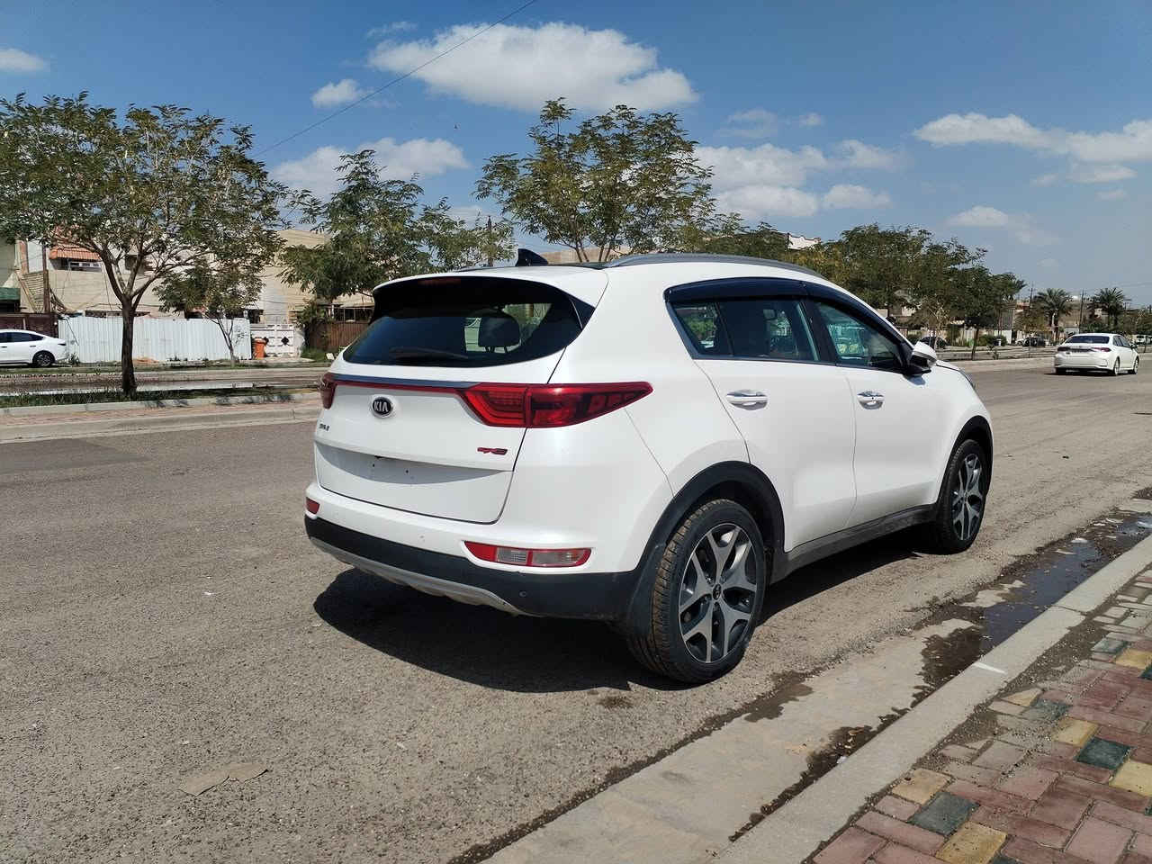 سبورتج ٢٠١٨ خليجي مواصفات فول للبيع او المراوس
رقم بغداد دولي بأسمي تقريباً مميز 
مواصفات بانوراما 
بصمه ابواب وتشغيل
مري شفط اشاير بالمري 
كشنات جلد 
كشنات ثنين كهرباء 
صندوك كهرباء
سايد بريك كهرباء 
درايف مود 
سستم صوت jbl بلادي 
شاحن لاسلكي
شاشه صغيره وكامره خلفيه 
محرك ٢٠٠٠ دوش 
ماشيه ١٢٥ الف كيلو
سياره خليجي صار بيها حادث بالعراق ونصبغت حزام 
مكينه كير صدر تبريد كهربائيات كله جاهز 
مكاني بغداد 
السعر ١٥٣ وبيها مجال
باقي التفاصيل اتصل 
***********
