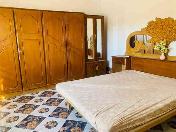 السلام عليكم
غرفه اخشاب مستخدمه للبيع السعر 200
بيها مجال 
***********
