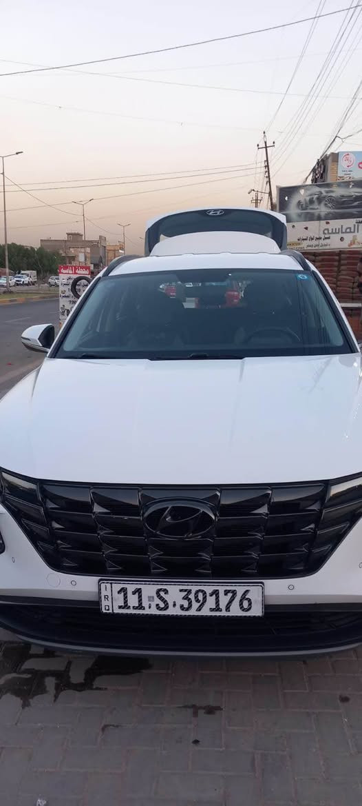 توسان موديل ٢٠٢٣
خليجي
ماشية ٦٠ الف
بصمة وكراسي كهرباء
بيهه صبغ ب طرف الدعامية الامامية
وبيهه الرصعة الي بالصندوك واضحة بالصور

رقم بغداد بأسمي 
بغداد الكرخ
*********** بغداد, العراق
