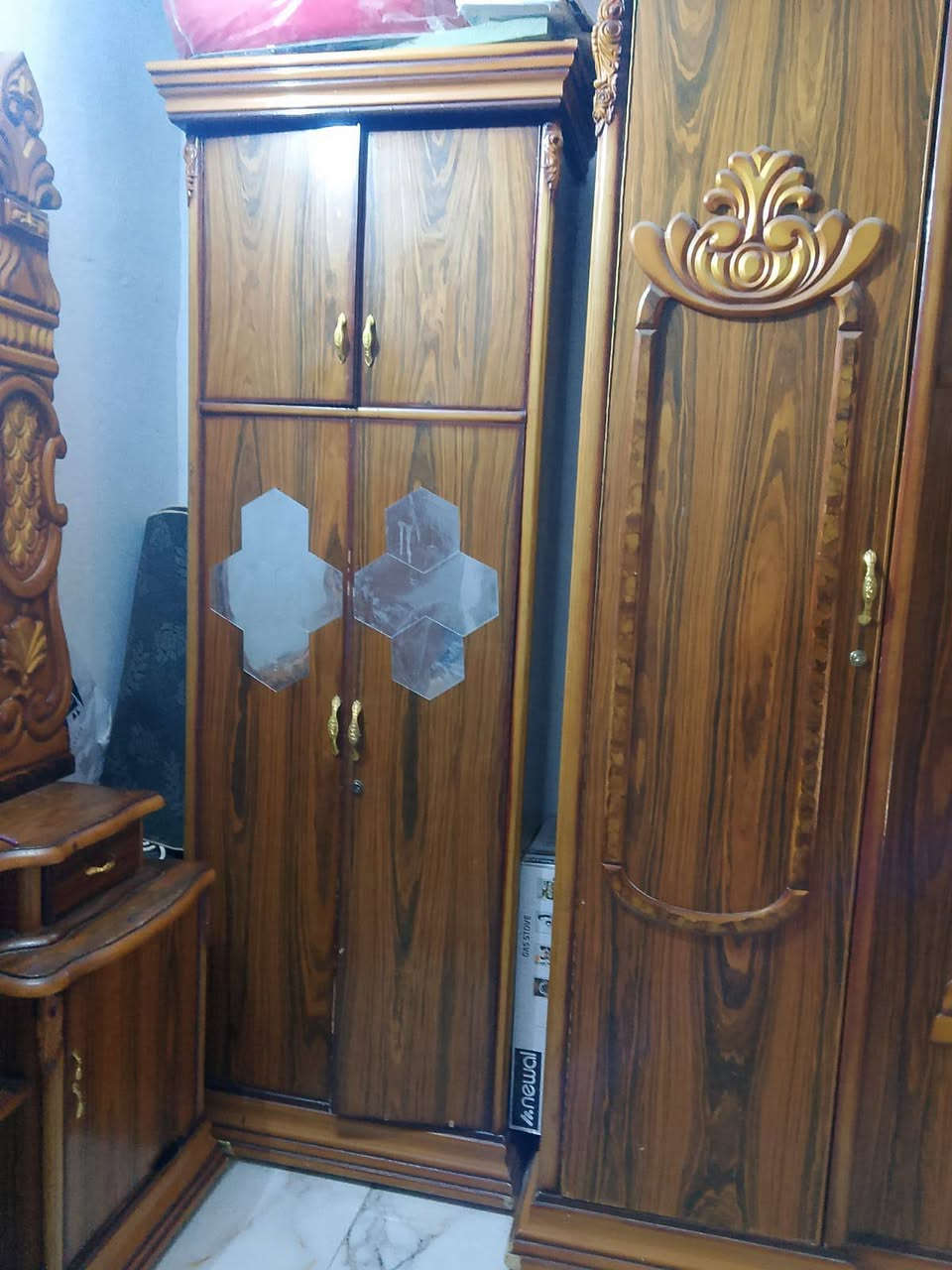 غرفه للبيع. ***********
