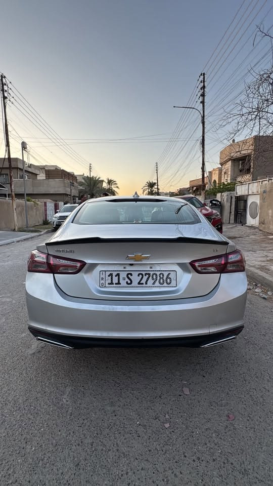 ماليبو ٢٢ بيع او مراوس موصفات LT  شكل برمير  ويالة 
ماشيه ٩٩ الف كيلو   كير مكينه كفاله صدر تبريد خير من الله بجم كبس حادث خلفي جنطه وجاملغات خلفيه ثنين وباب رايدها ب١١٠ وبيها مجال شي بسيط 
***********    شالجيه قرب جاملع براثه
