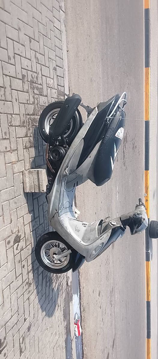 سلام عليكم ماكس قجمه مكينه بلاد مفتوح ربل ولف فقط كهرباء كله شغاله بيه لايت زنون ويل نجمه مال قجمه شلعه ومعدل حلو يرادلهه ترتيب شوي بصره قبله قرب البريد سعره 600وذه اكو مراوس بعدله عادي  ***********
