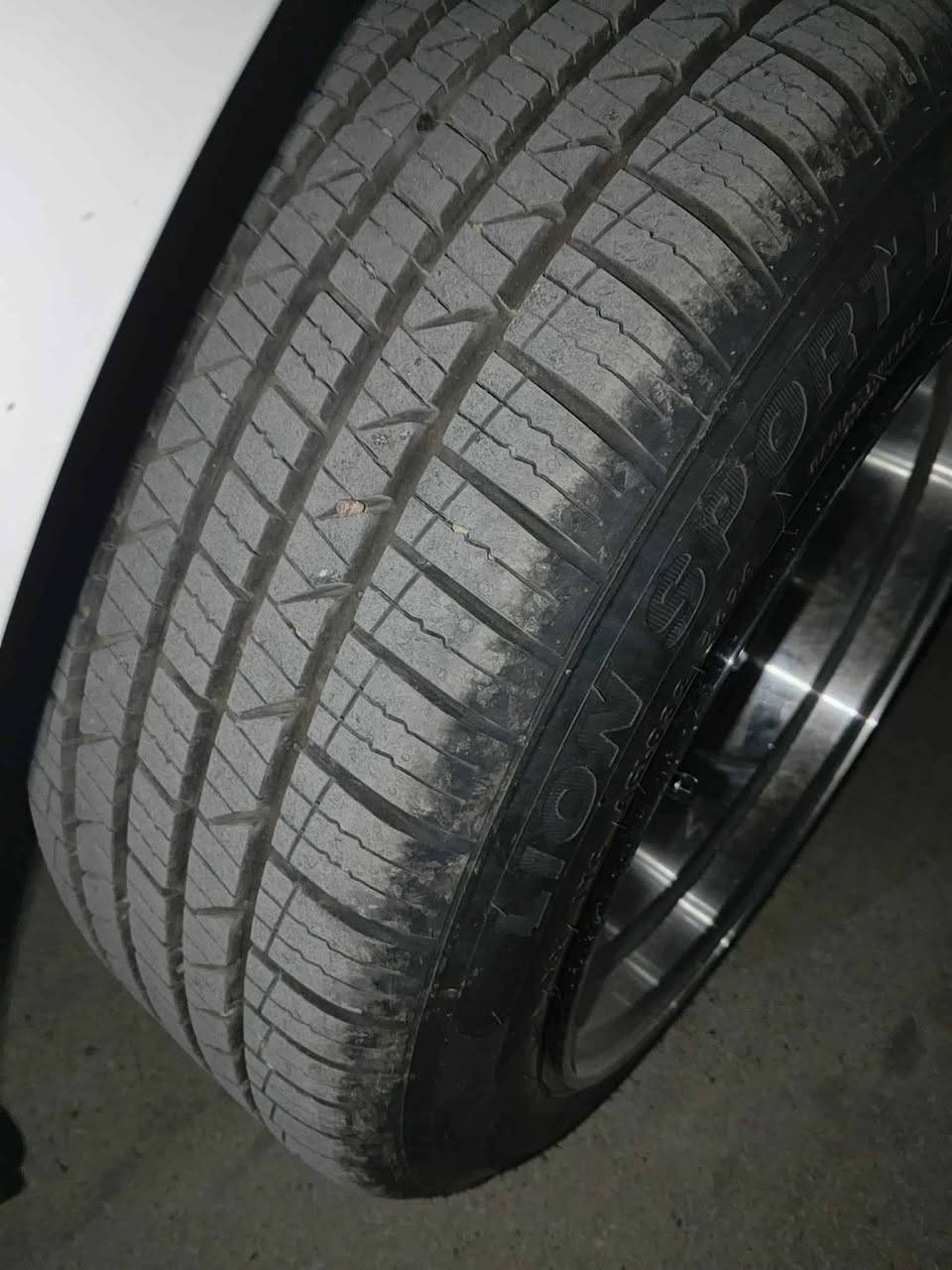 سلام عليكوم ويل 2سايز تاير جديد ويل  جديد 4 براخي للبيع سعر 400وبي مجال  ***********واساب حجم15
***********مكان كركوك  توصل متوفر كويسينجاك, أربيل
