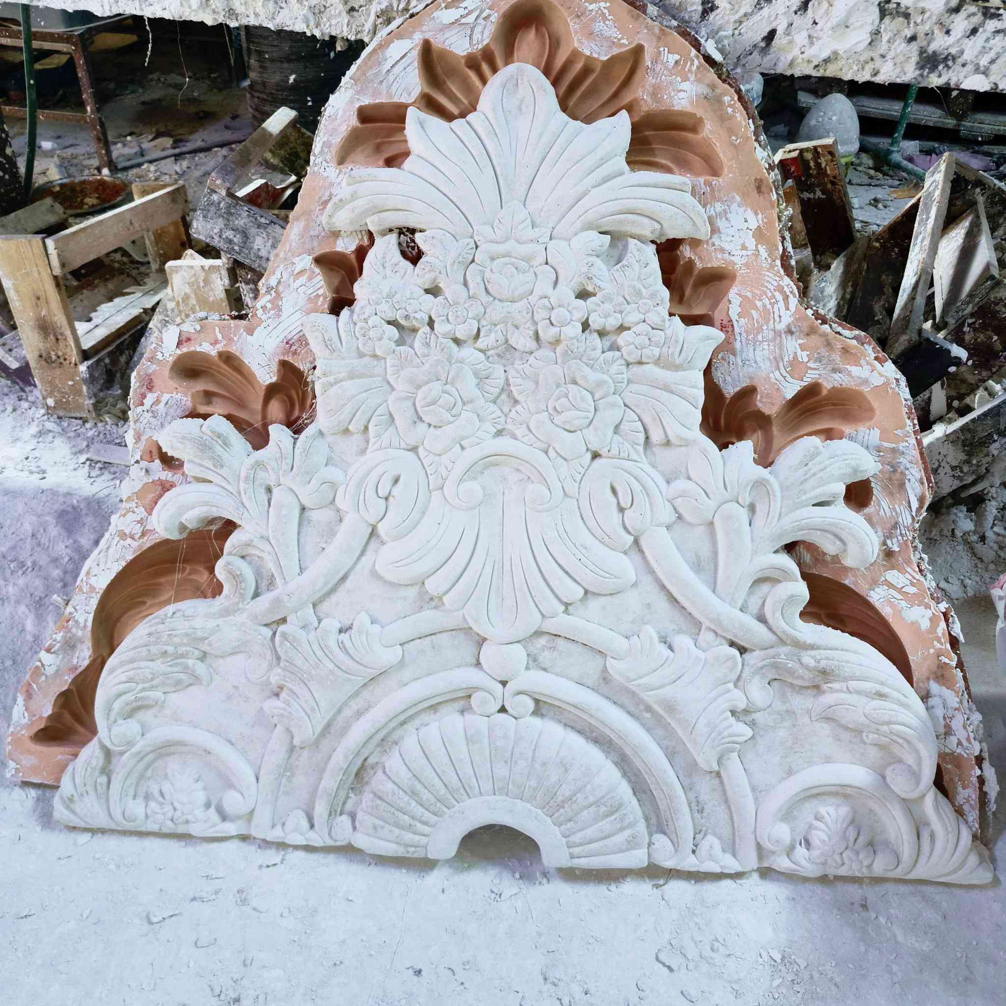 جميع أنواع سحبات البورك ومستلزمات الديكور 
***********
