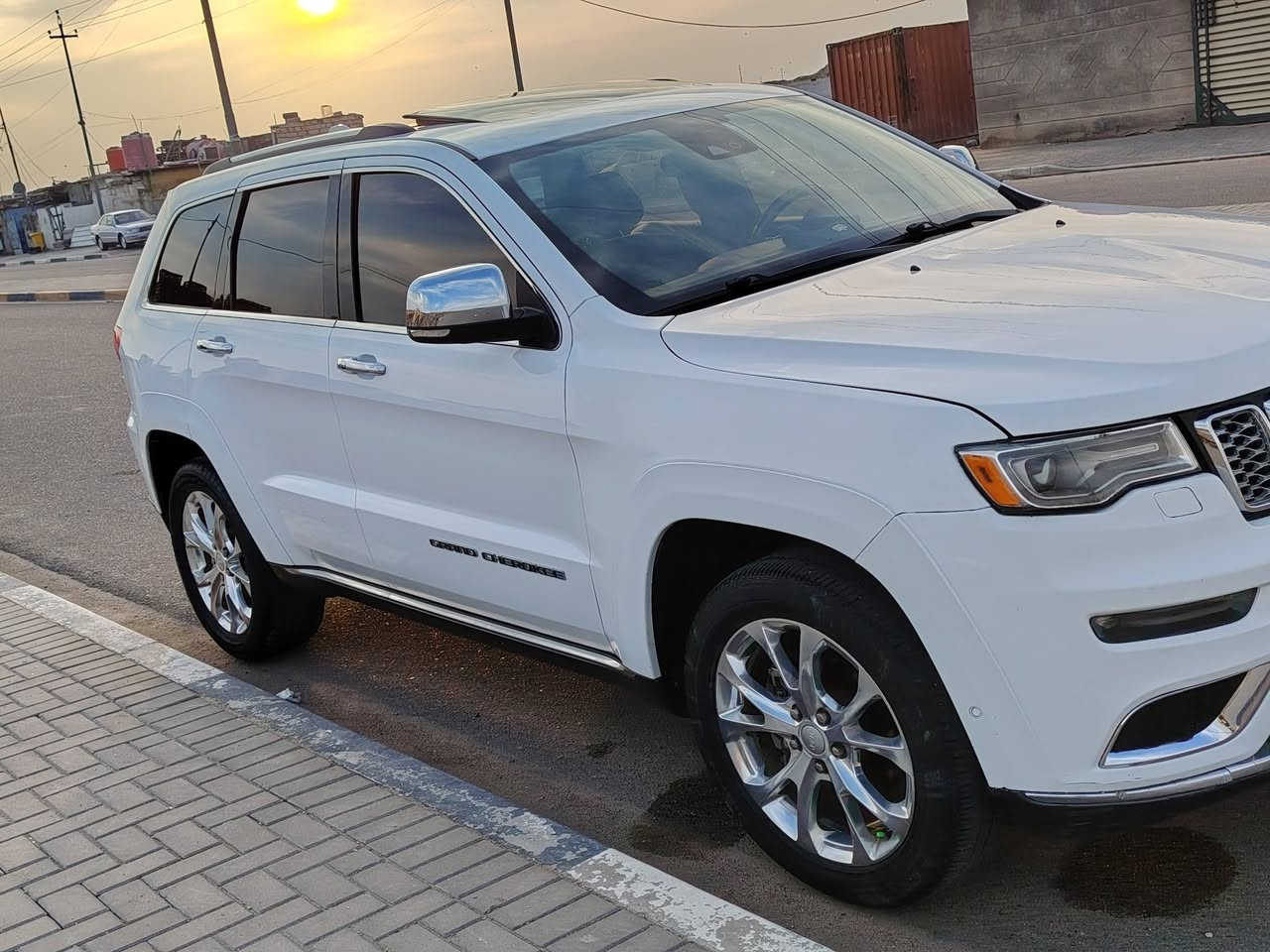 السلام عليكم
جيب لاريدو ( سومت). موديل 2019
رقم شمالي. فول مواصفات ١/١. محرك 6 سلندر.  وارد كندي ( كلين تايتل) شاشه كامره حساس رادارات امامي وجانبي. تحديد مسار جوبلسات باب الخلفي جك دواخل مشمشي كشنات تبريد تدفئه شفتات ستيرن. بنراما. ( بعد معروفه مواصفات السومت)
مكاني البصره

شراي يتصل ع رقم

***********
للبيع و مراوس
