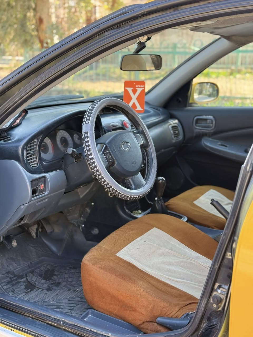 للبيع نيسان سني كوري موديل 2008 رقم ديالى دولي جديد سنويه بسمنه جديد شرط التحويل والغرامات سياره حرة تحويل بيوم الي يعجبك سياره كوري بدون ضربه بدون دواخل فقط مصبوغه تكسي يعني كفاله محرك كير بشرط لا صرف ولا بخار بشرط كير عادي سياره خير من الله جاهزه من كلشي صدر امامي خلفي جديد تخم تاير جديد تبريد تدفئه يعني جاهزه من كلشي السعر 77 مكان السيارة بدوز وشراي يتصل على الرقم ***********
