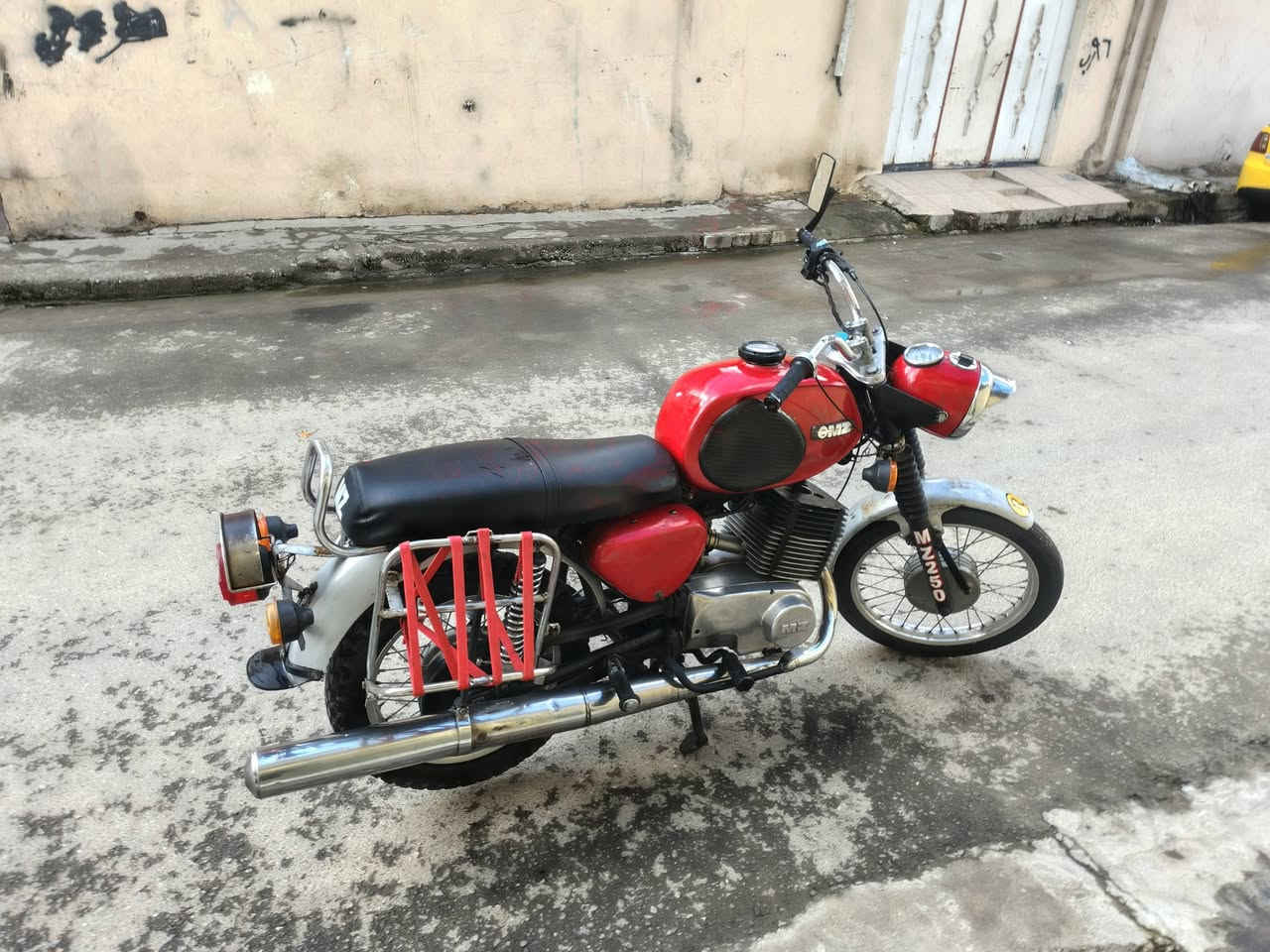 السلام عليكم شباب الجروب امزت 81 ماكينه 2001 بالسايس ثلاثه وايرمانيه شغاله اللي يحب يعتني يراسل خاص 750 380 9082
