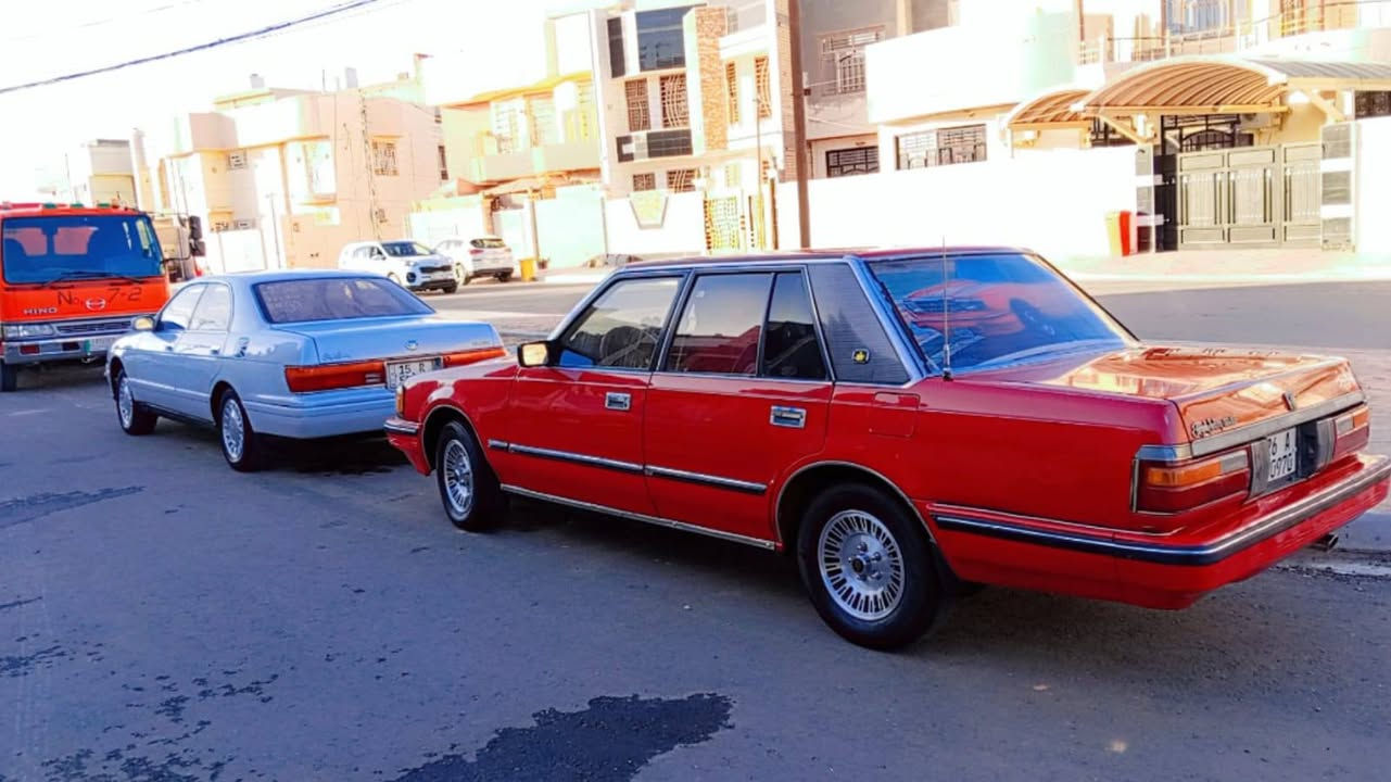 السلام عليكم سوبر موديل 1984 مكفوله كفاله عامه بيه صبغ بسيط فقط بذيول رقم صلاح الدين  دولي بأسمي سنويه ل 2028 مكينه وكير مكفولات ثنين ونص ففتي تبريد ثلج سنتر لوك منضومه زنون اصلي سياره خير من الله.. السعر 60 مكاني كربلاء.. شراي اتصل.. ***********
