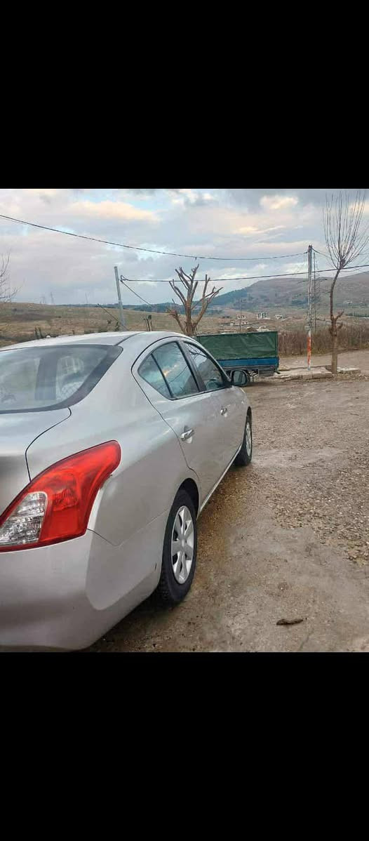 نیسان سەنی لاکشمی بای مۆدێل 2013بێ بۆیاخ  لەسفرییە وە لای خۆمانە مواسەفات چوارجام کارەباییە دەسک ئستیلە تەبرید مەرکەزییە بیلاد بلاجکتۆرە دەسک نیکلە ڕەقەمووهه زەوسەنەوی تازەیە بەناوی خۆمانەوەیە گێڕومەکینەی بەشەرت ..ژ.م..
*********** السليمانية, العراق
