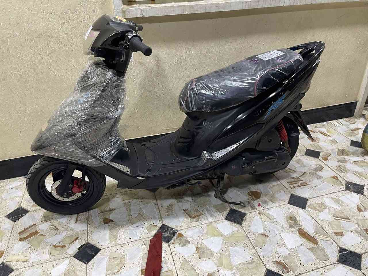 سلام عليكم درجه ماكس البيع كلشي بلادي مكينه بلادي برغي مامفتوح بيه بوشه بلادي بغداد حي النصر السعر 750وبيه مجال رقم هاتف ***********
